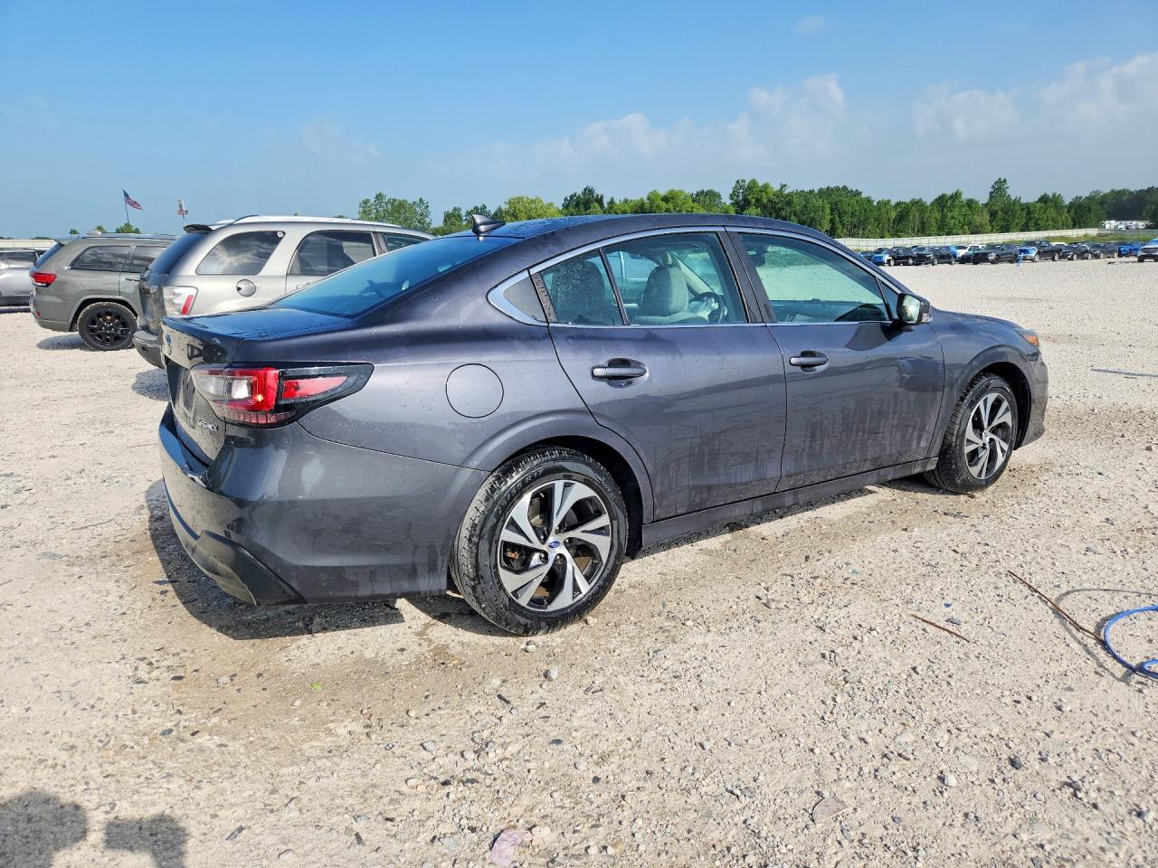 2021 Subaru Legacy - Фото 3
