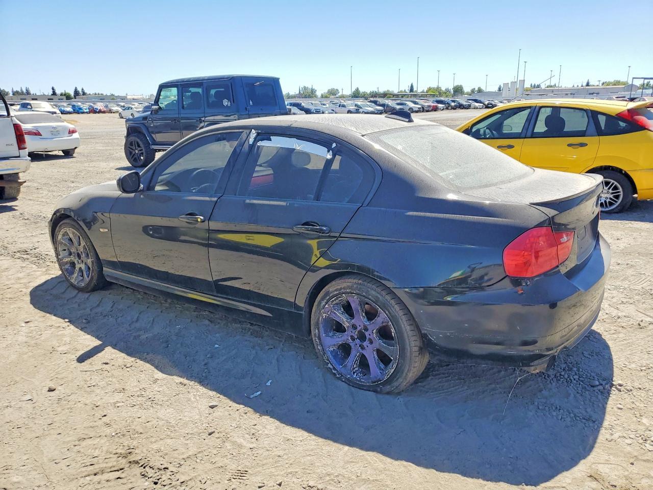 2010 BMW 328 I - Фото 2