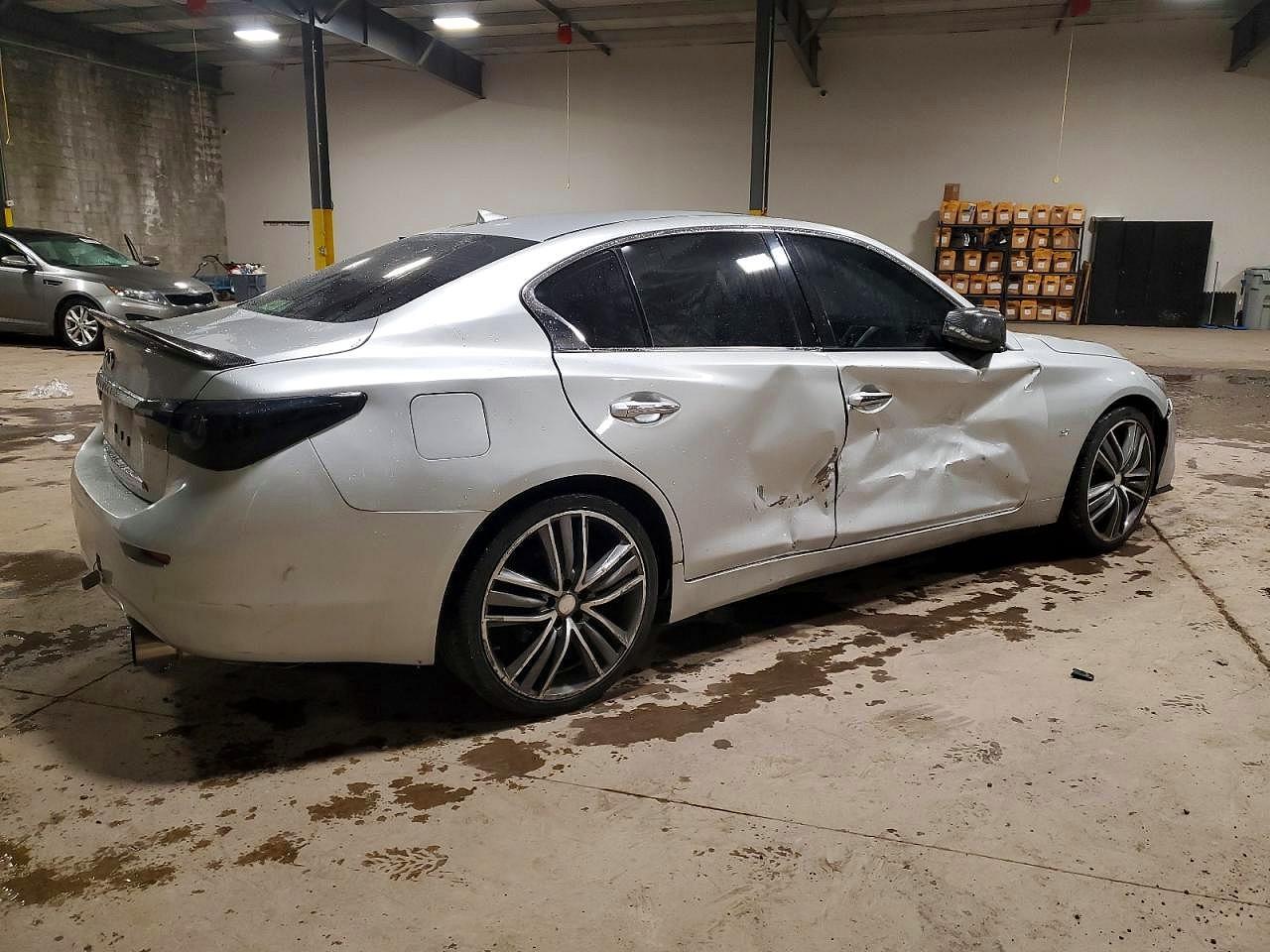 2015 Infiniti Q50 Base - Фото 3