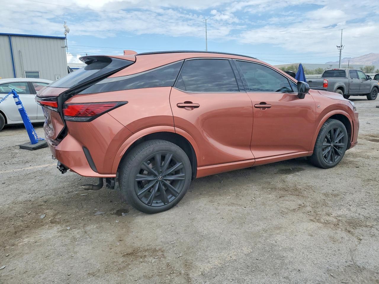 2023 Lexus Rx 500H F Sport - Image 3