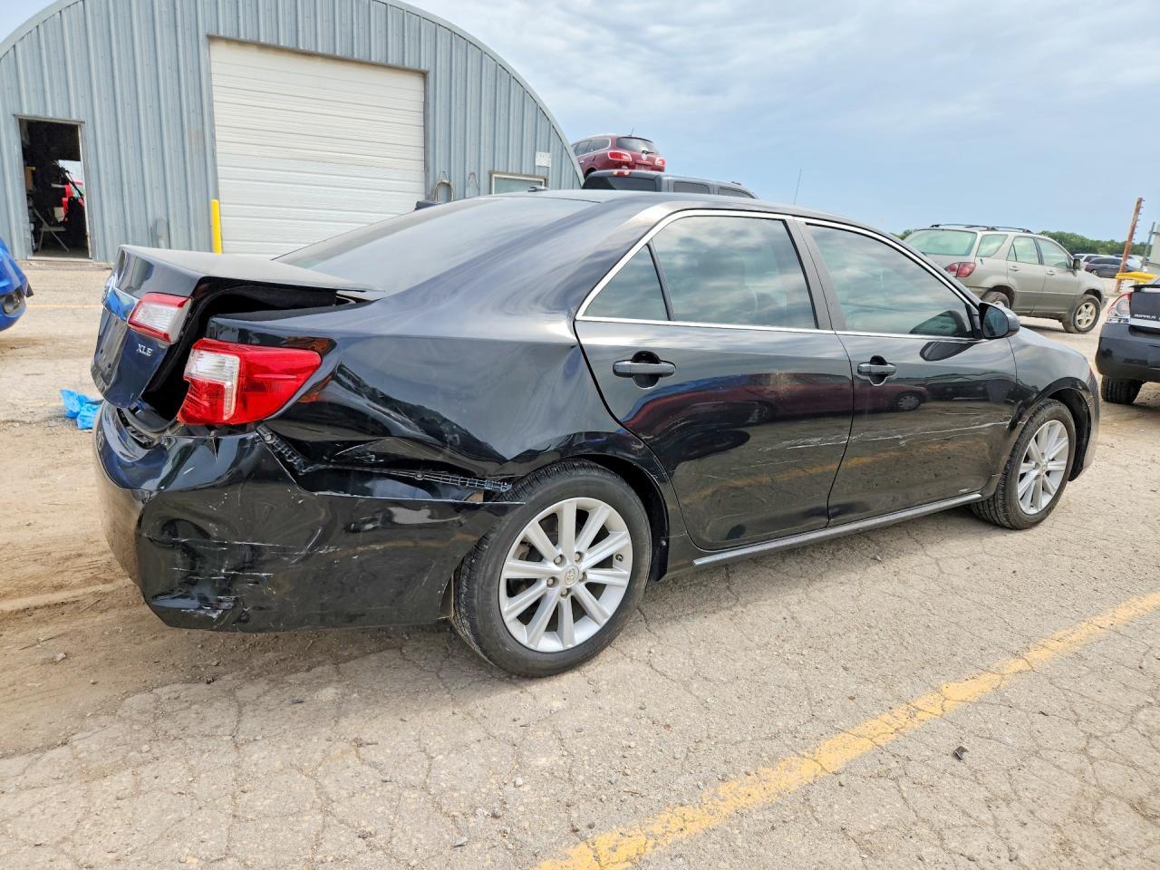 2013 Toyota Camry Xle - Фото 3