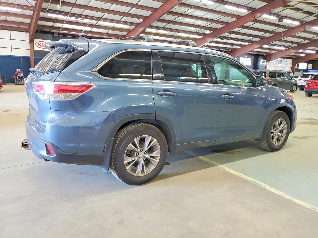 2014 Toyota Highlander Xle - Фото 3