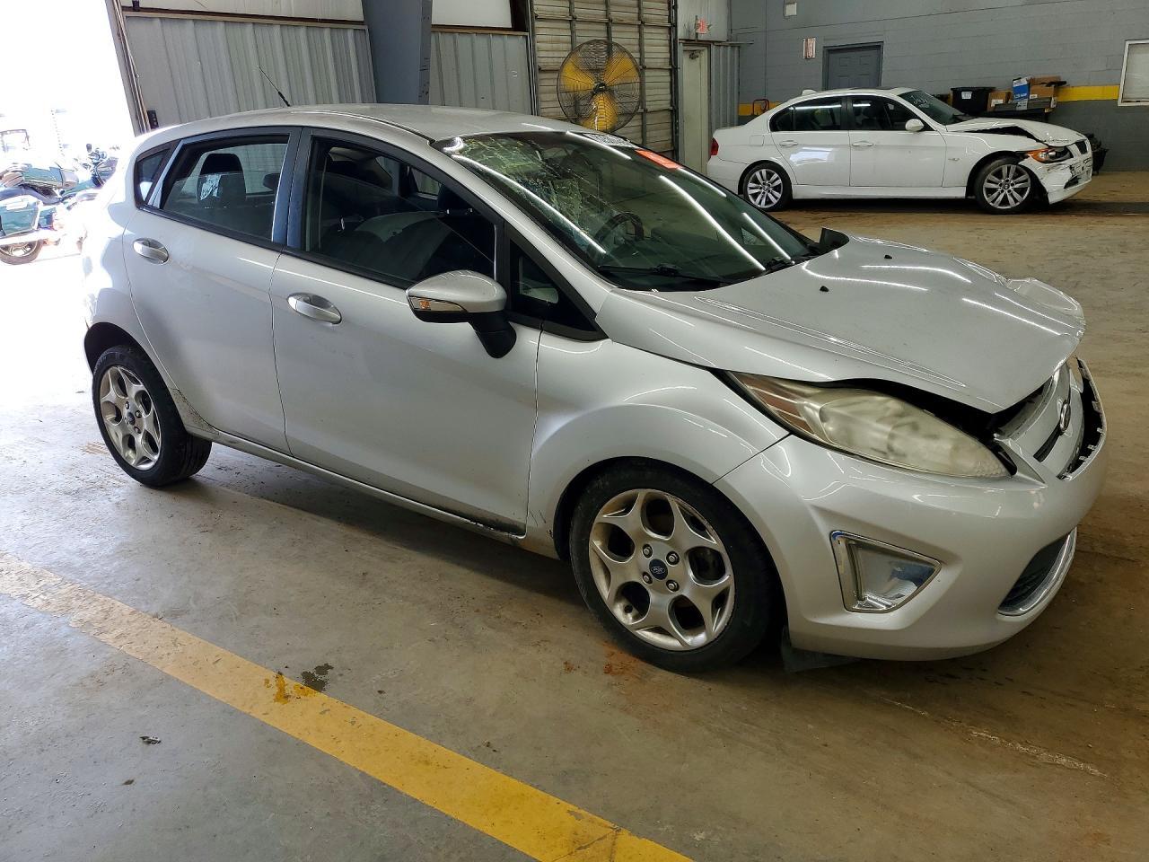 2012 Ford Fiesta Ses - Фото 4