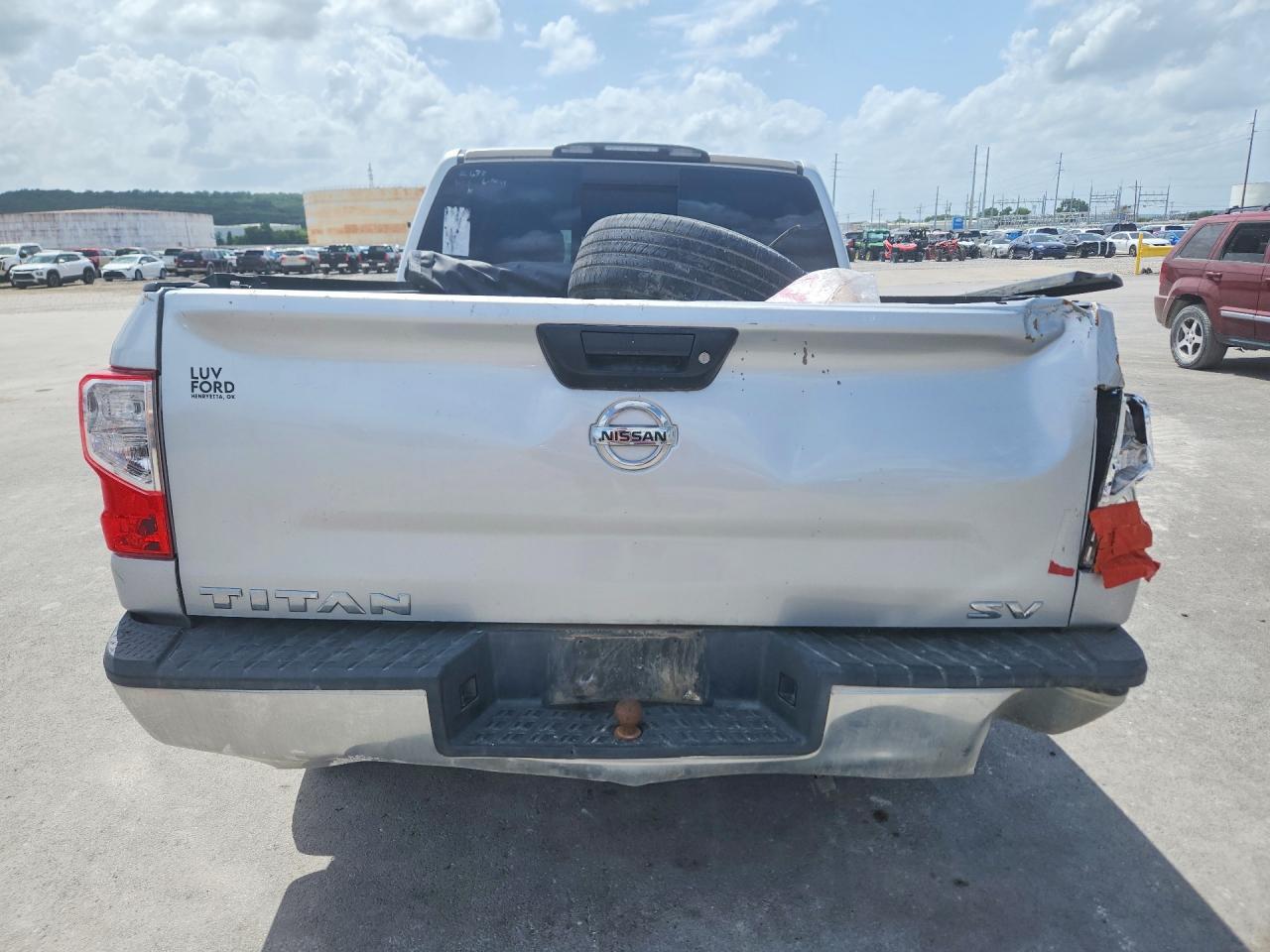 2017 Nissan Titan S - Image 6