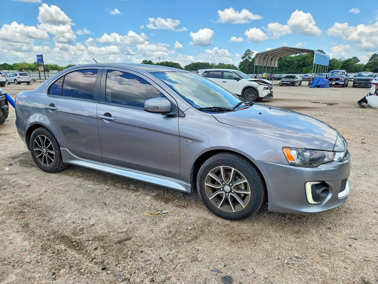 2017 Mitsubishi Lancer Es - Image 4