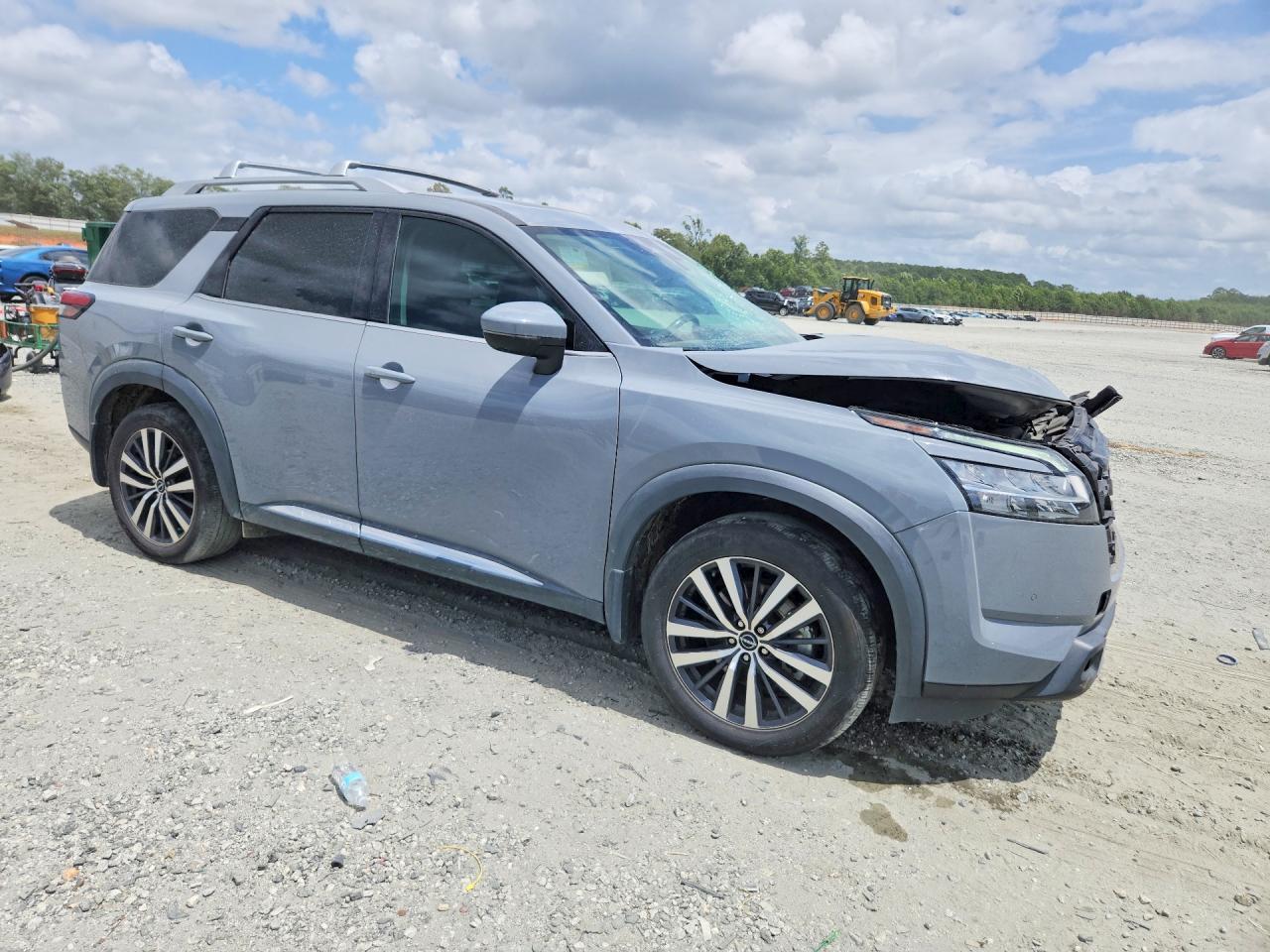 2022 Nissan Pathfinder Platinum - Фото 4