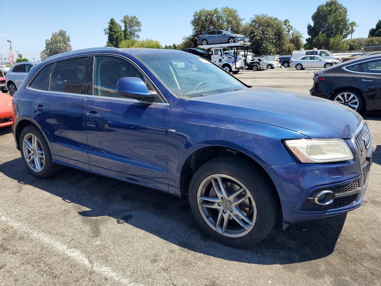 2013 Audi Q5 Premium Plus - Image 4
