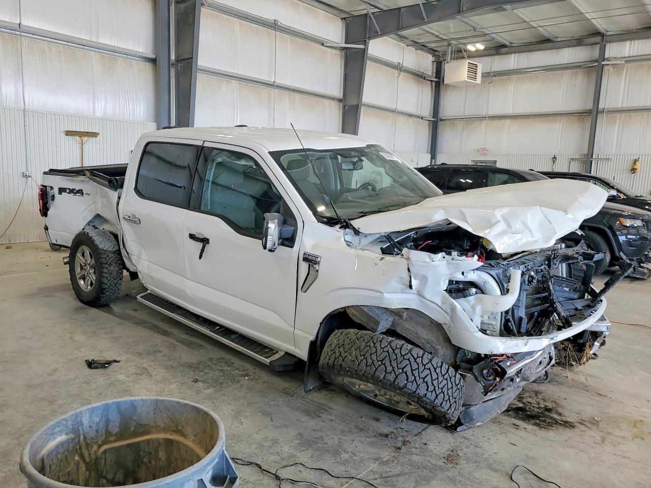 2024 Ford F-150 Xlt - Фото 4