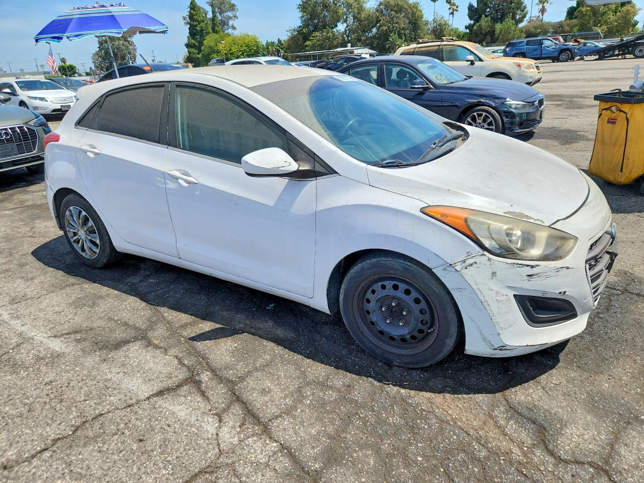 2016 Hyundai Elantra Gt Base - Image 4