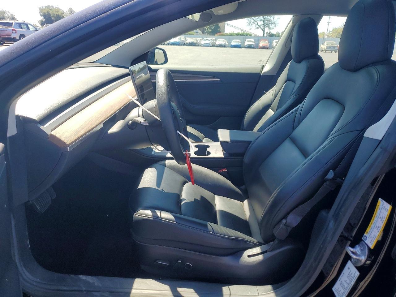 2022 Tesla Model 3 - Фото 7
