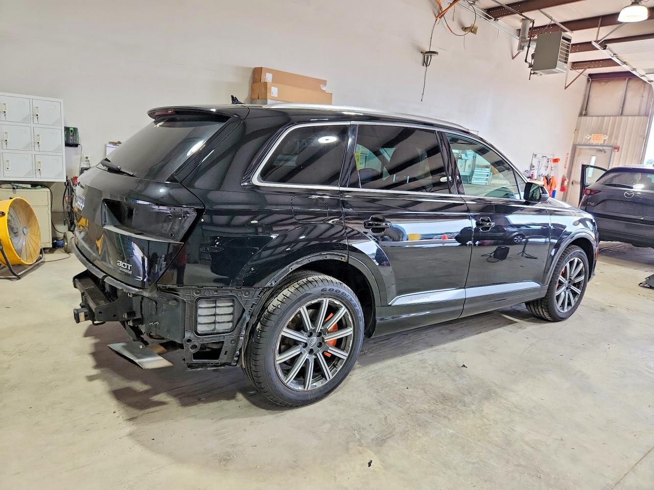 2017 Audi Q7 Premium Plus - Фото 3