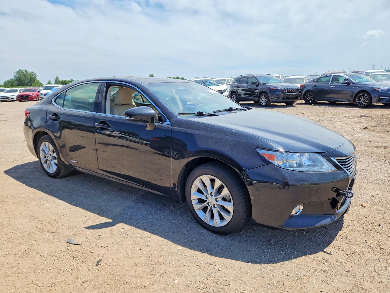 2014 Lexus Es 300H - Image 4