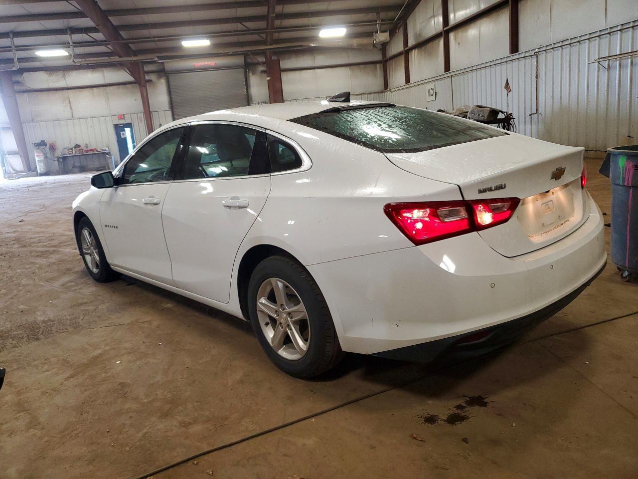 2020 Chevrolet Malibu Ls - Image 2