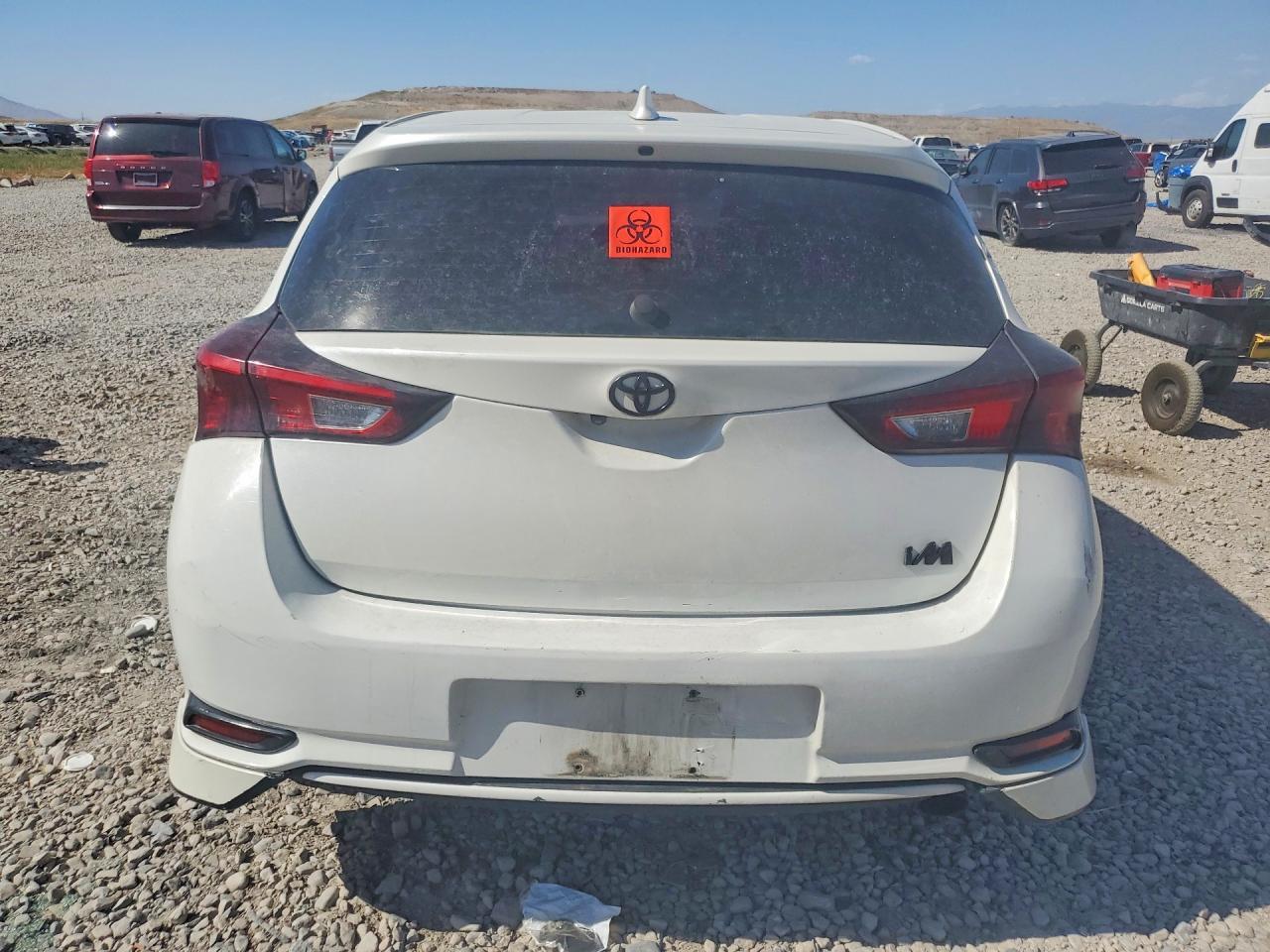 2017 Toyota Corolla Im Base - Image 6