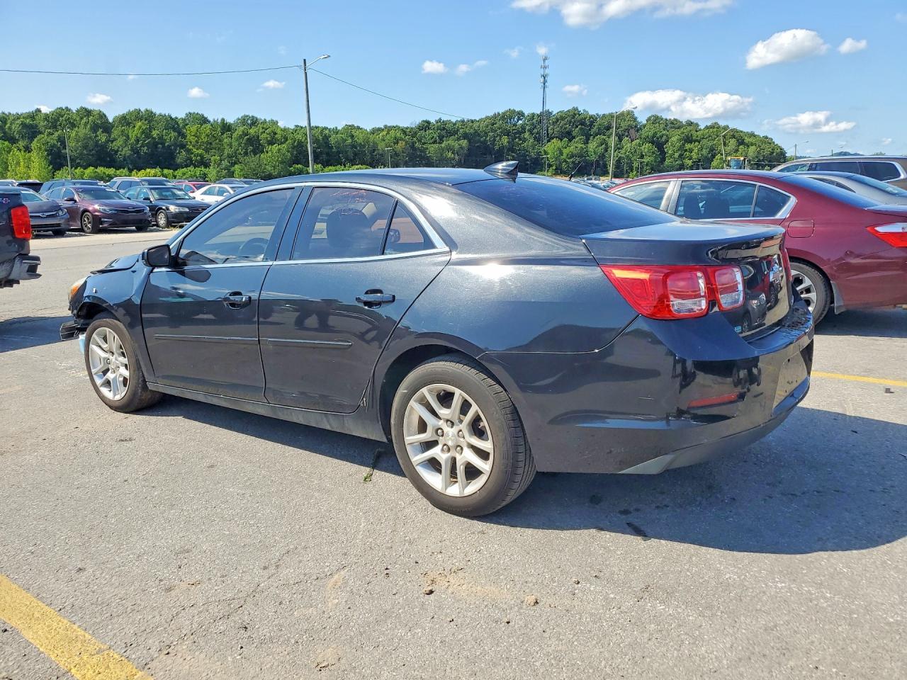 2015 Chevrolet Malibu 1Lt - Image 2