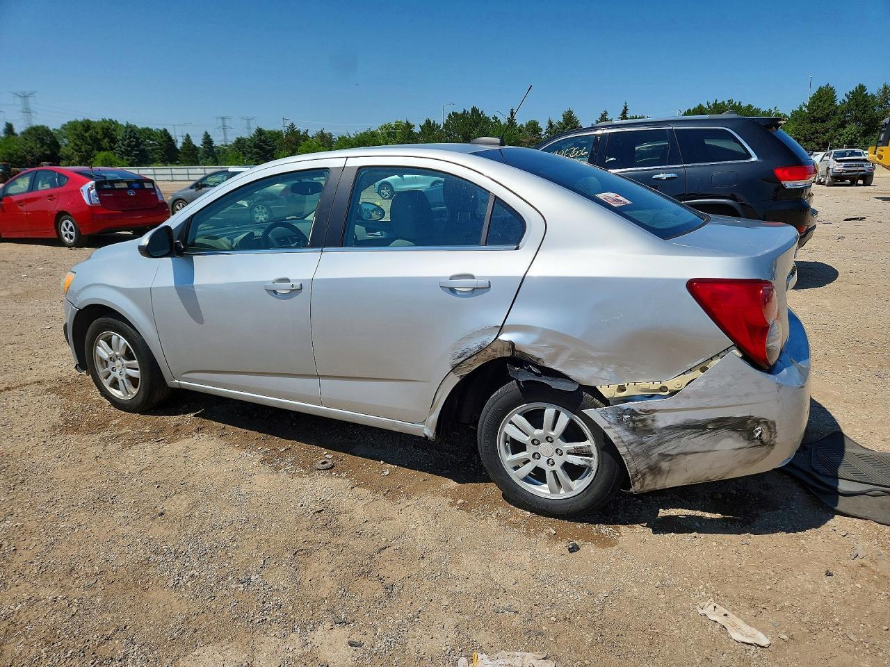 2015 Chevrolet Sonic Lt - Фото 2
