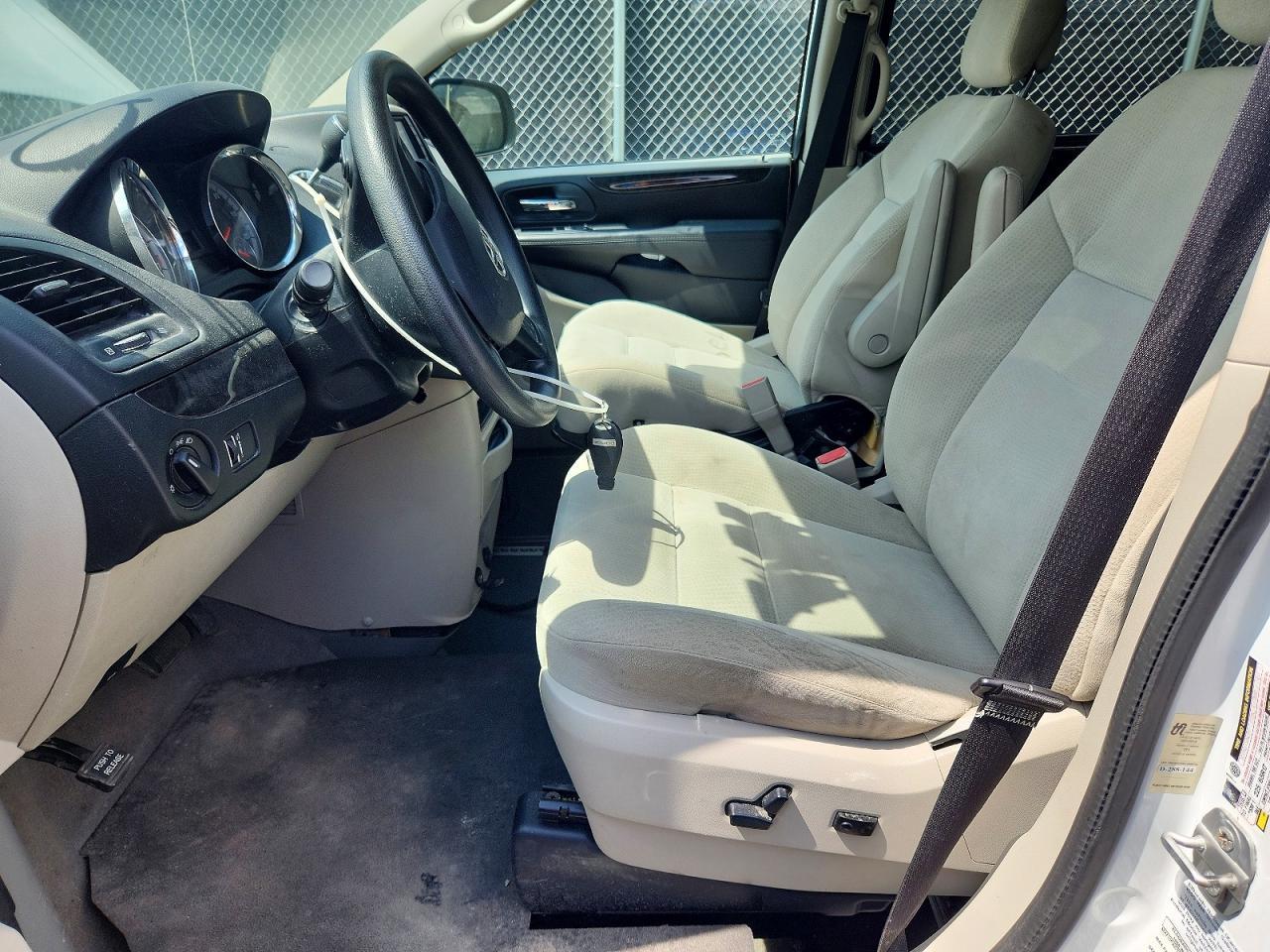 2014 Dodge Grand Caravan Se - Image 7