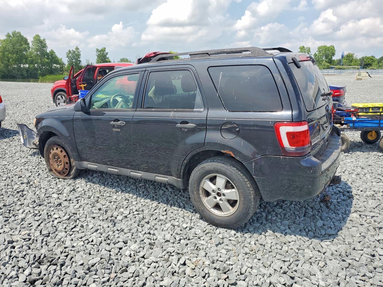 2011 Ford Escape Xlt - Фото 2