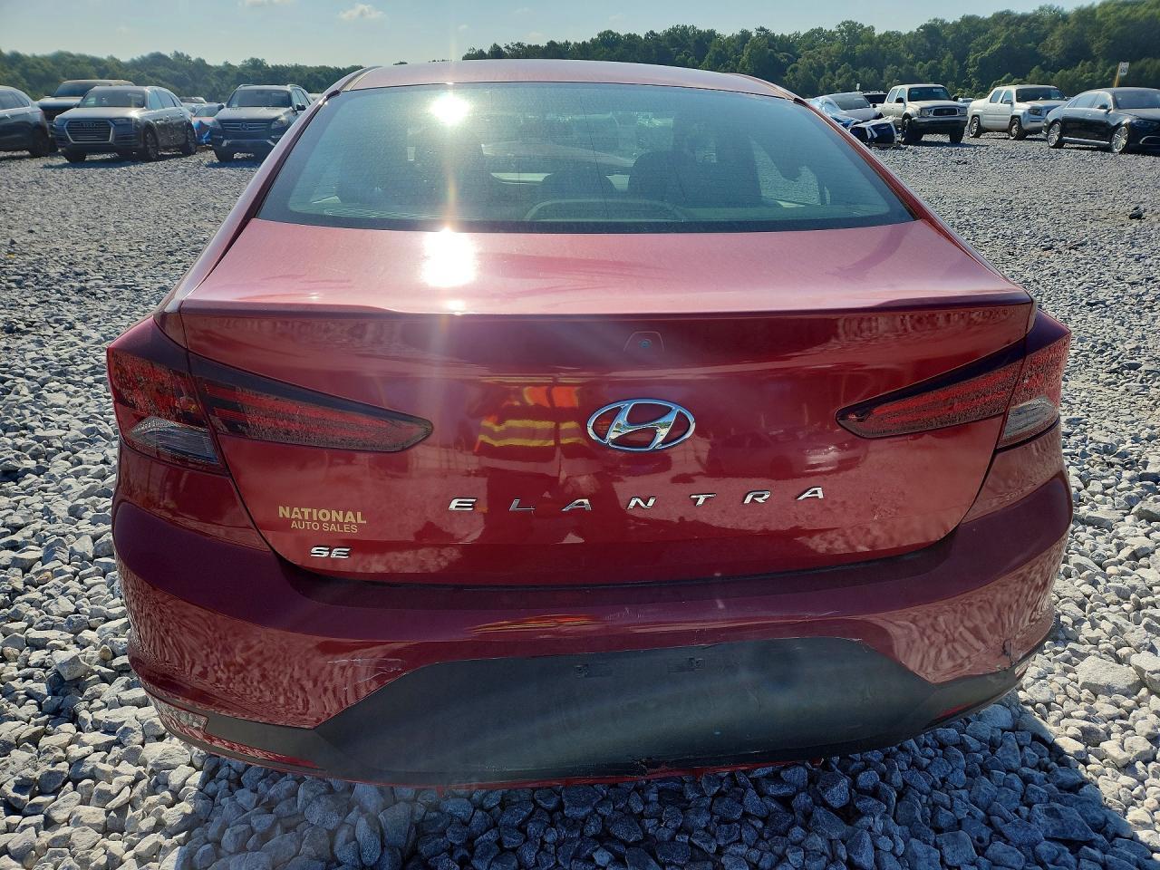 2019 Hyundai Elantra Se - Image 6