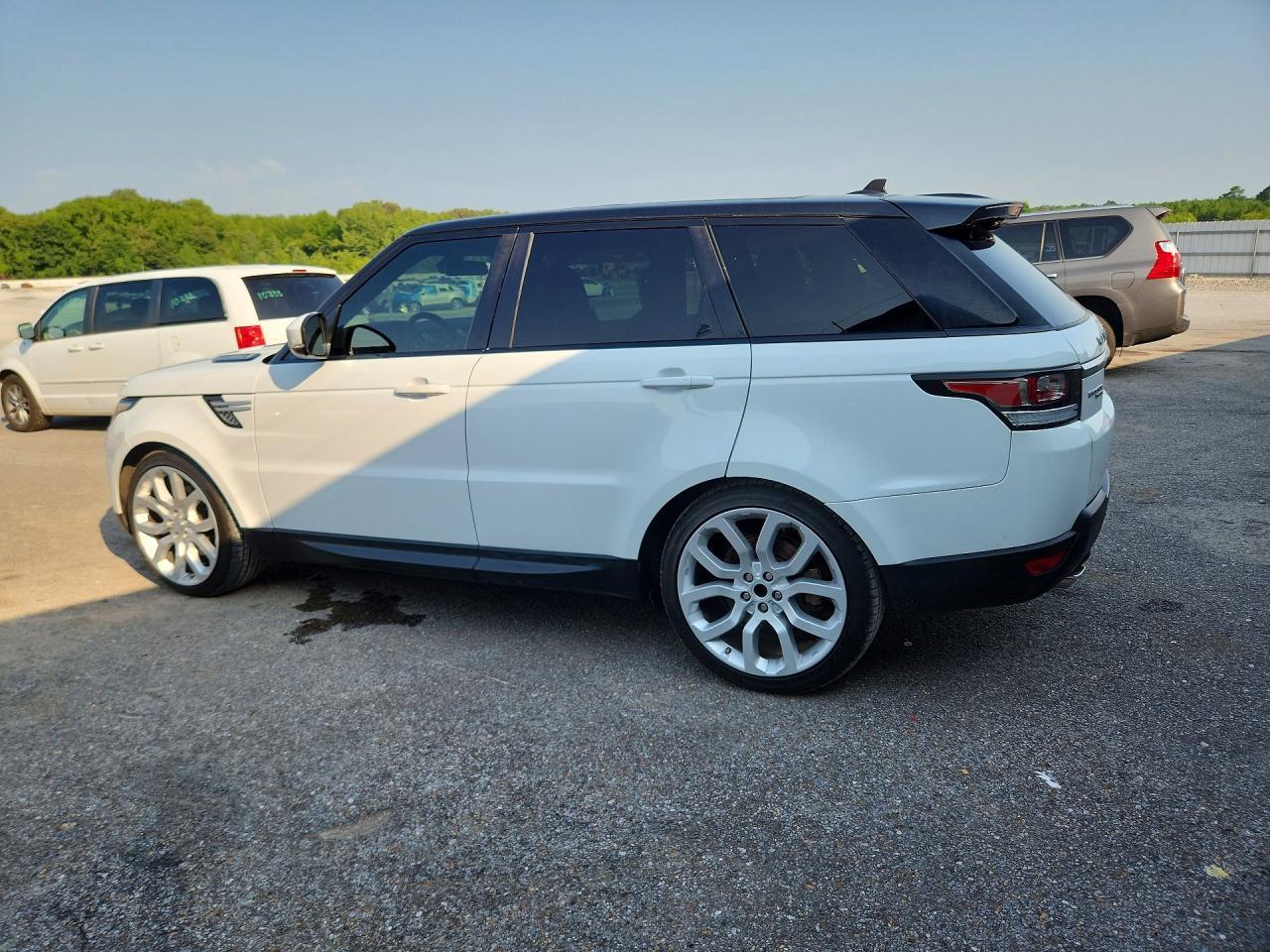 2016 Land Rover Range Rover Sport Hse - Image 2