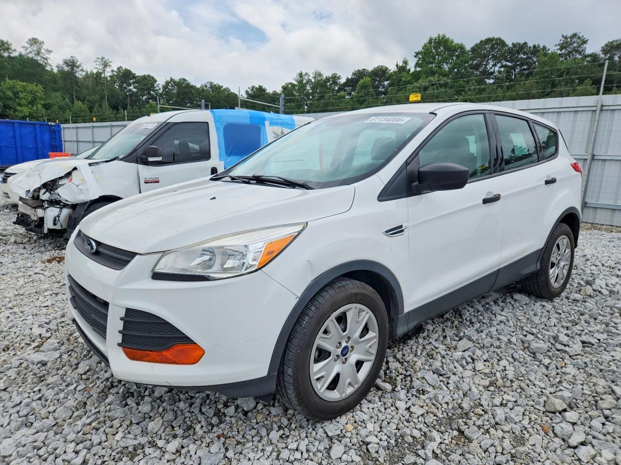 2015 Ford Escape S