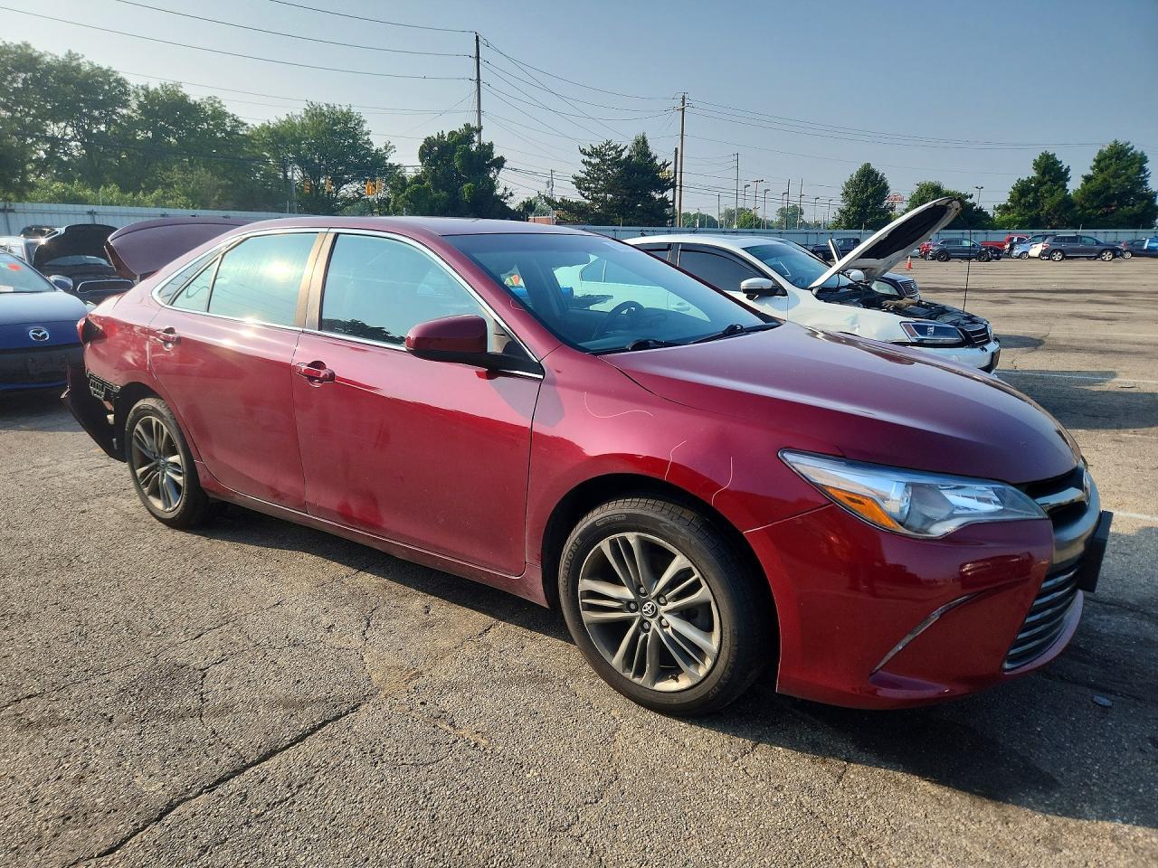 2016 Toyota Camry Se - Фото 4