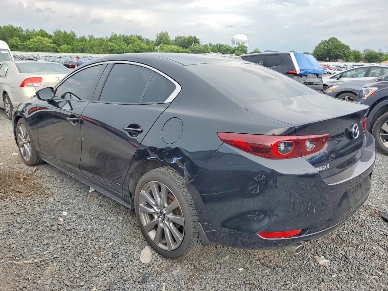 2025 Mazda 3 Preferred - Фото 2