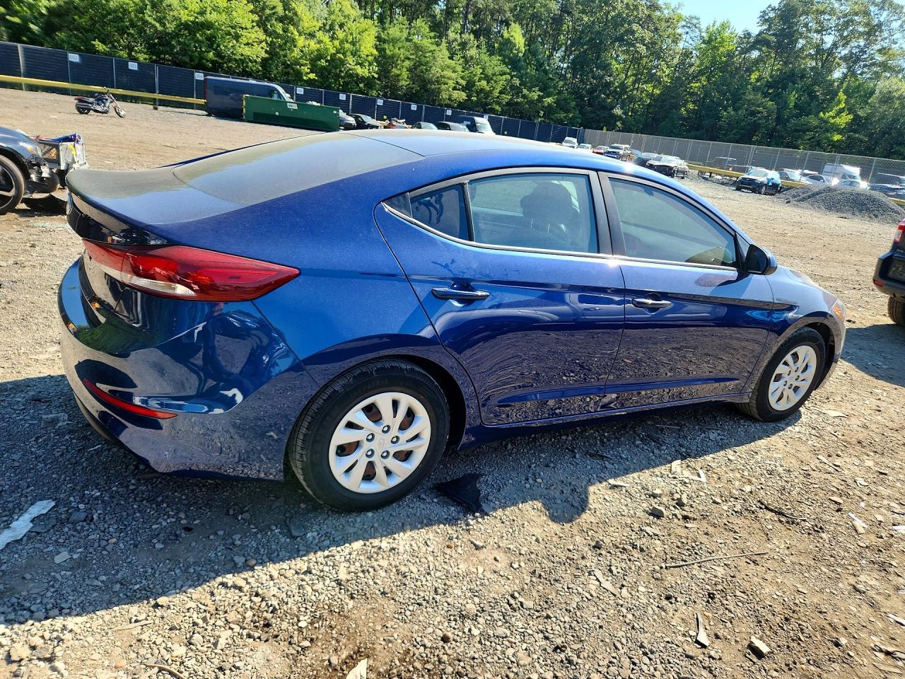 2018 Hyundai Elantra Se - Image 3