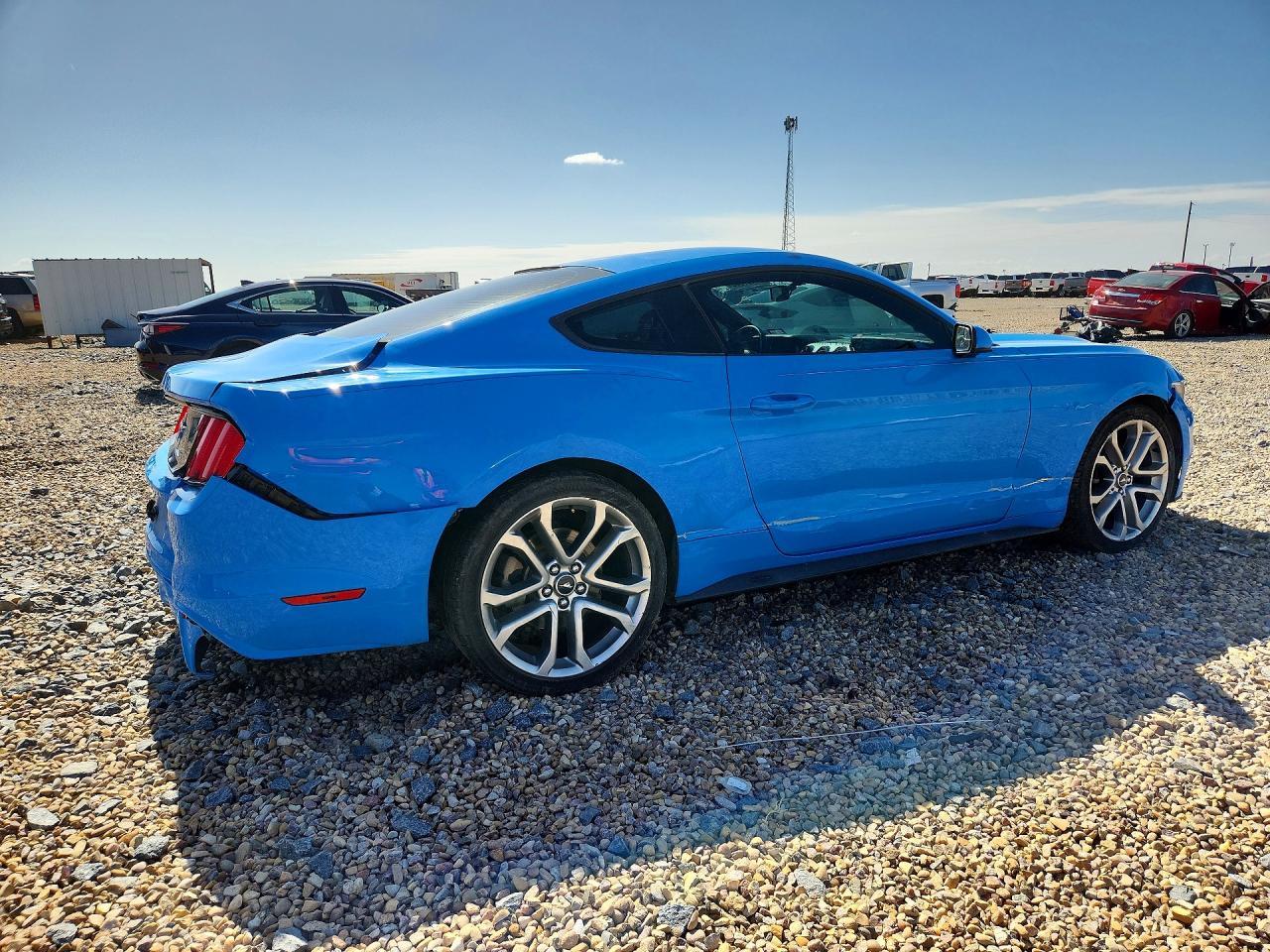 2017 Ford Mustang - Фото 3