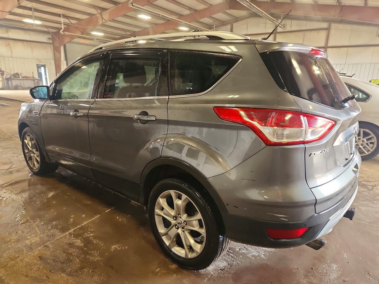 2014 Ford Escape Titanium - Фото 2