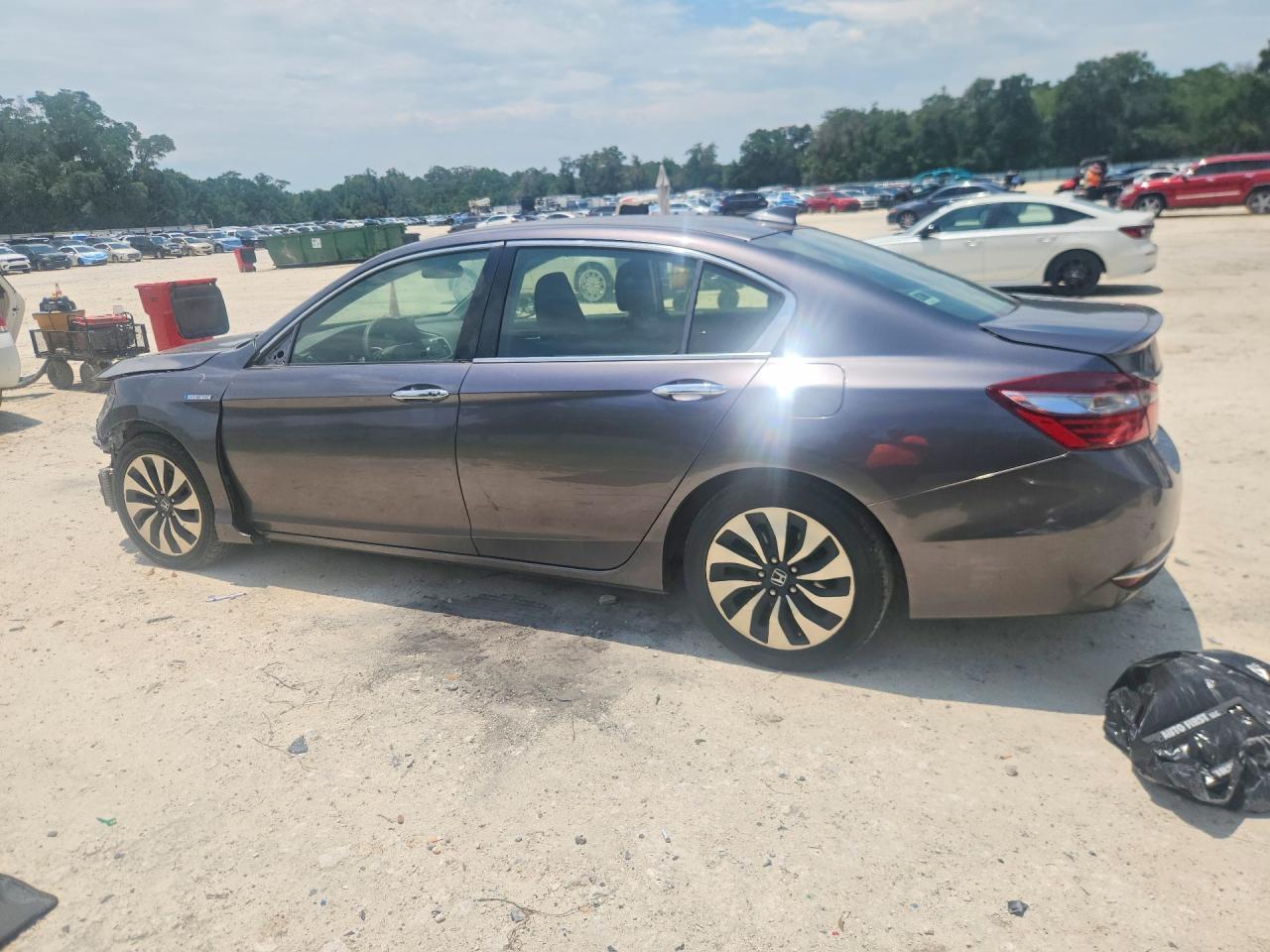2017 Honda Accord Hybrid - Фото 2