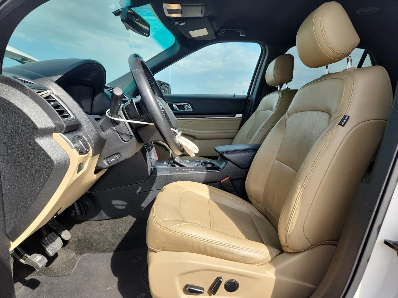 2016 Ford Explorer Limited - Image 7