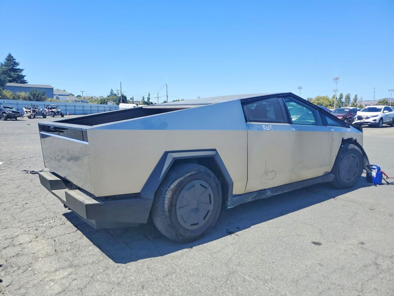 2024 Tesla Cybertruck - Фото 3