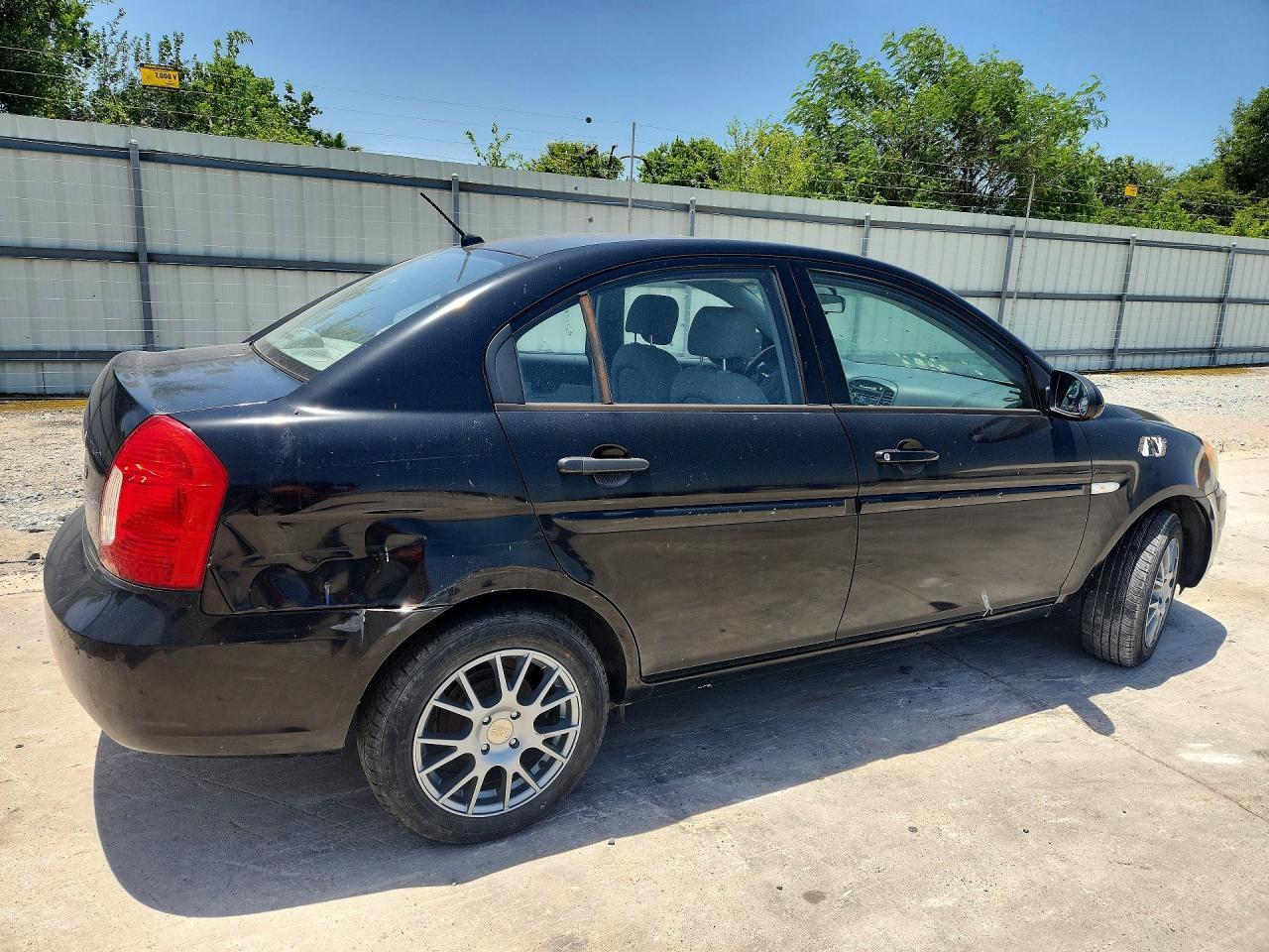 2007 Hyundai Accent Gls - Фото 3
