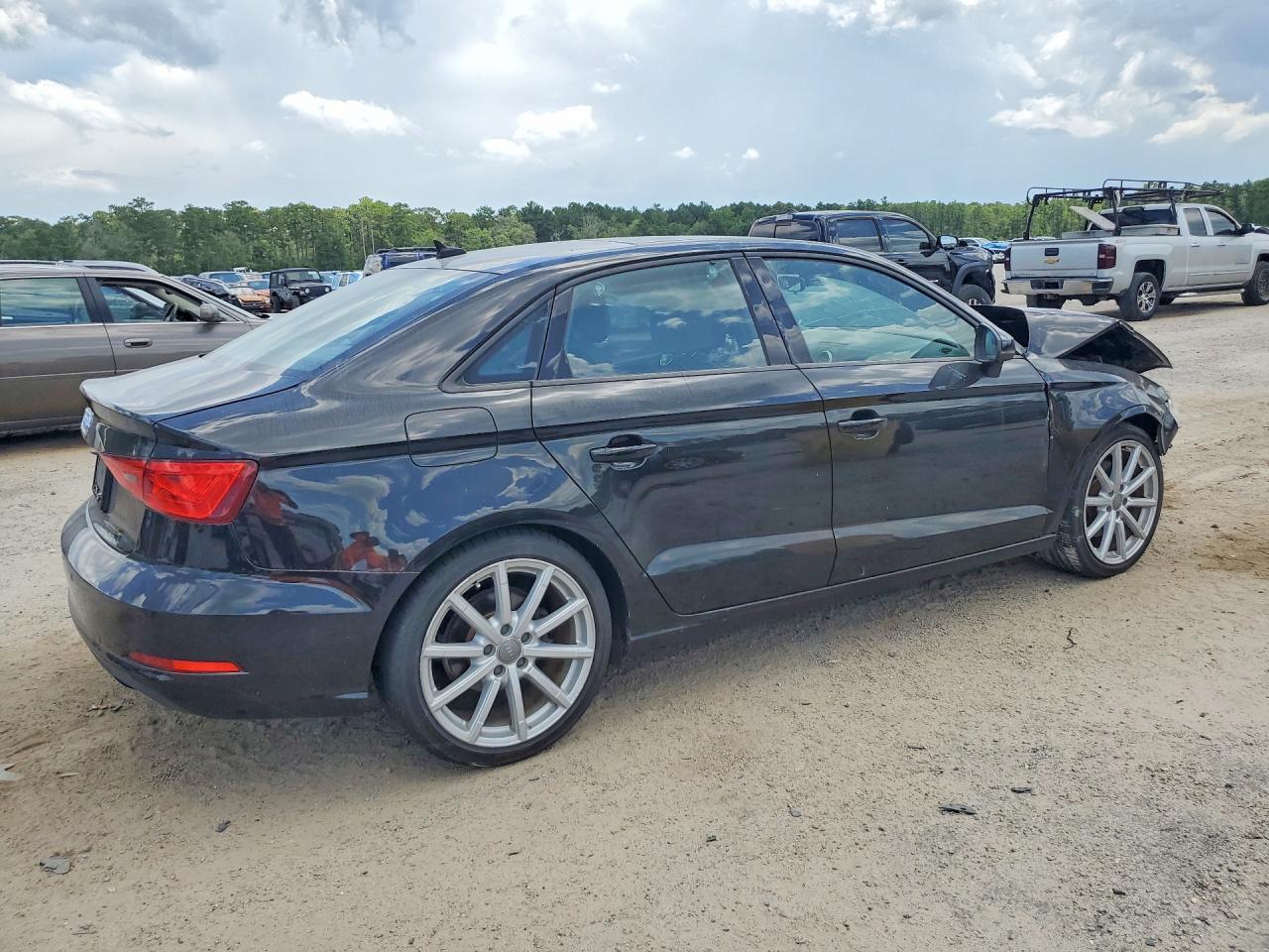 2016 Audi A3 Premium - Фото 3