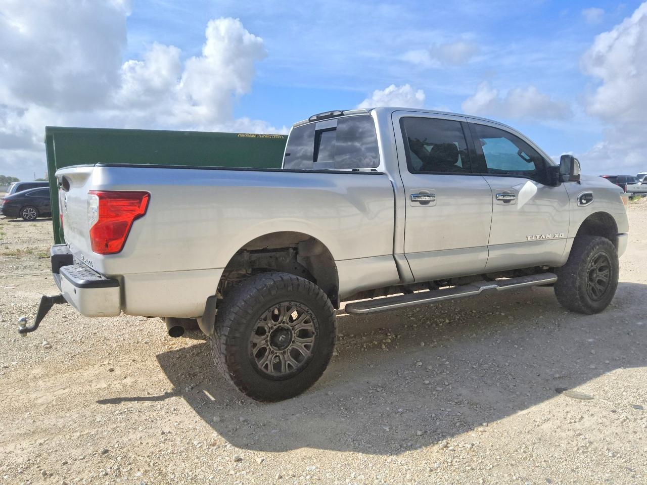 2016 Nissan Titan Xd Sl - Фото 3