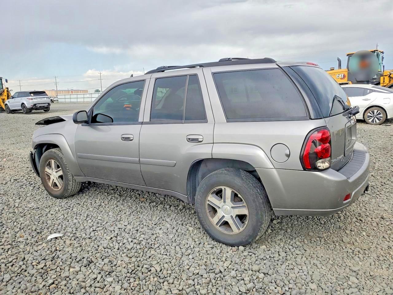 2007 Chevrolet Trailblazer Ls - Image 2