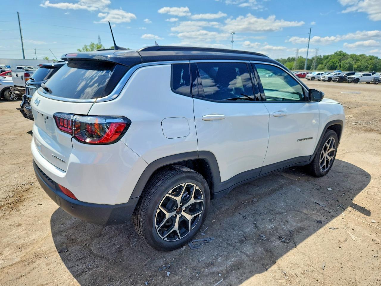 2024 Jeep Compass Limited - Фото 3