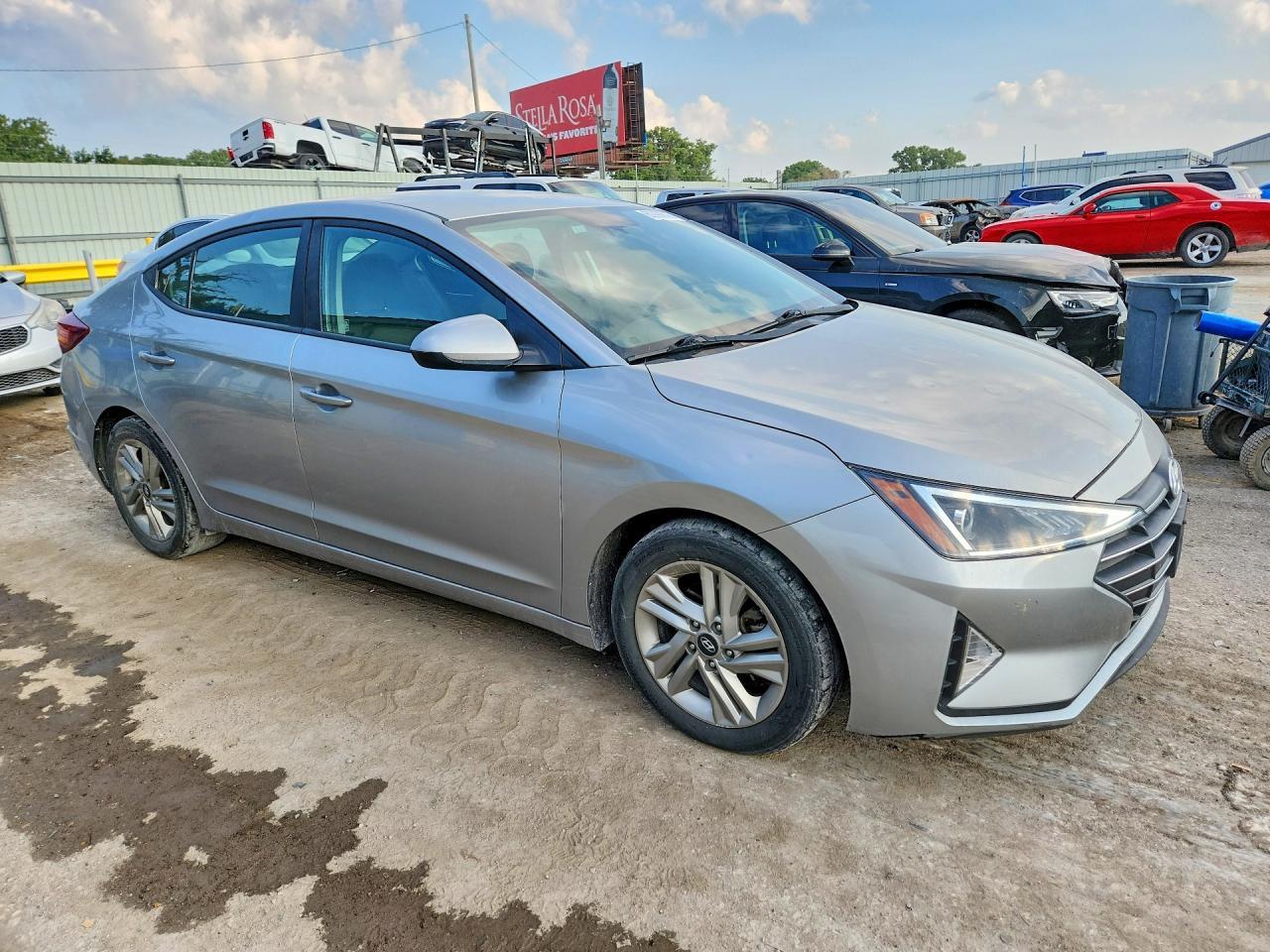 2020 Hyundai Elantra Sel - Фото 4