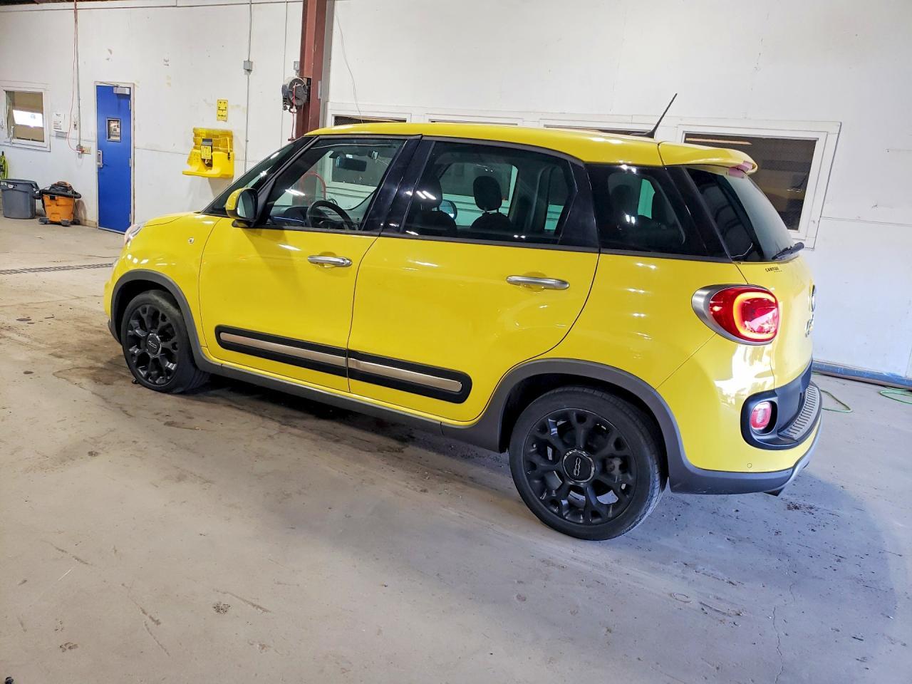 2014 Fiat 500L Trekking - Фото 2
