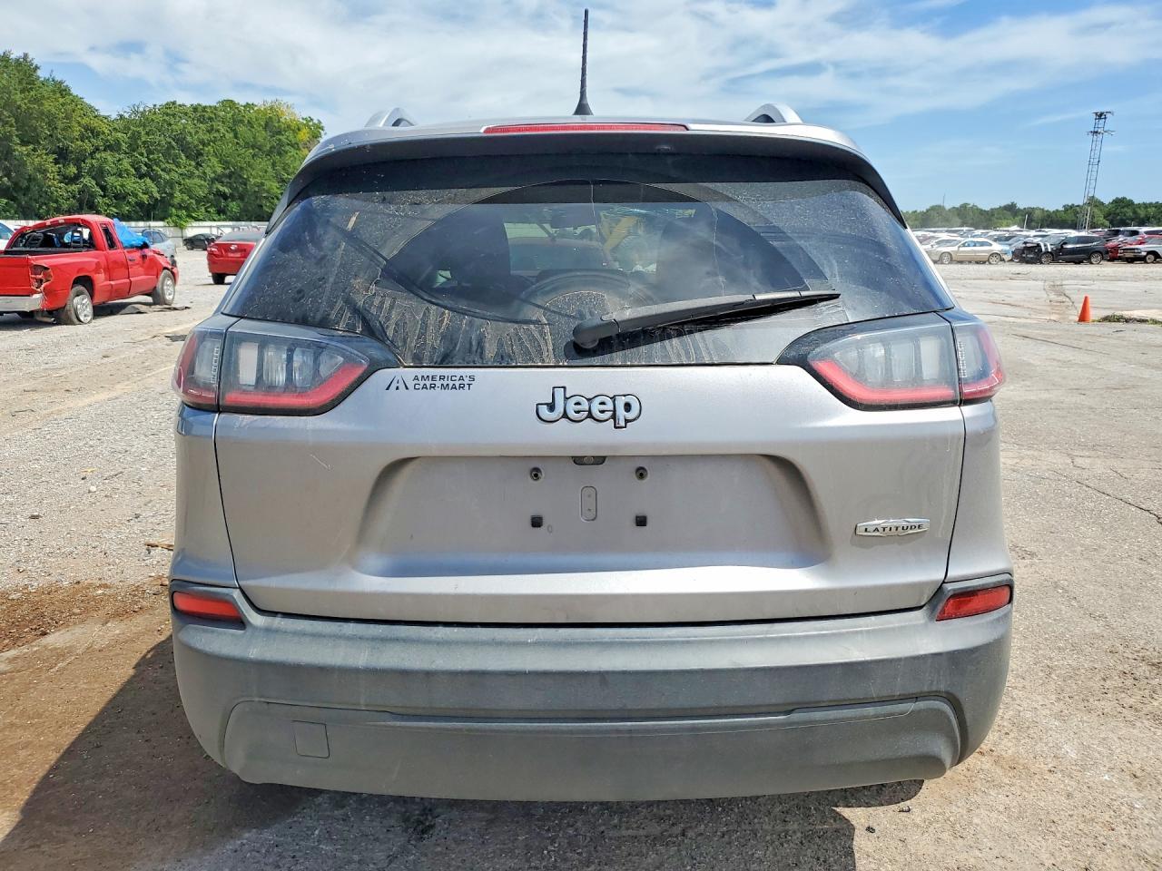 2019 Jeep Cherokee Latitude - Image 6