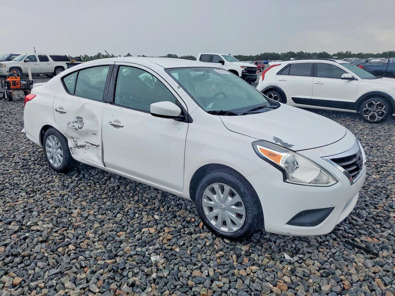 2019 Nissan Versa Sv - Фото 4