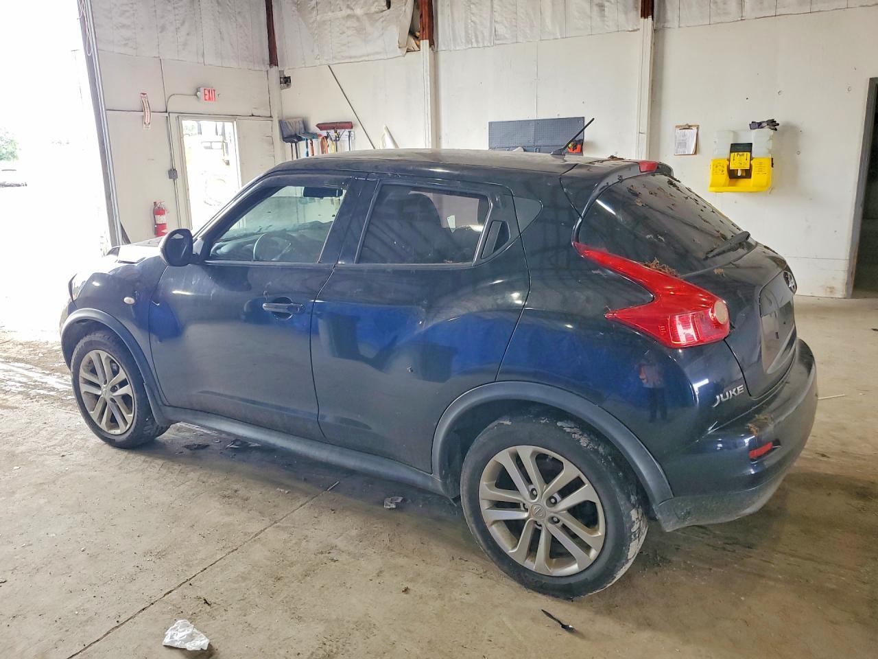 2014 Nissan Juke S - Image 2