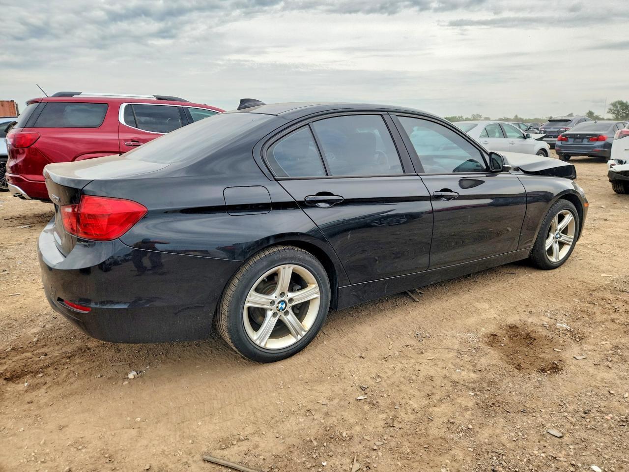 2014 BMW 328 I - Фото 3