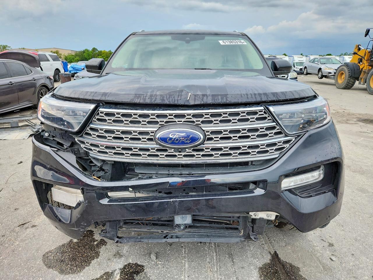 2023 Ford Explorer Limited - Image 5