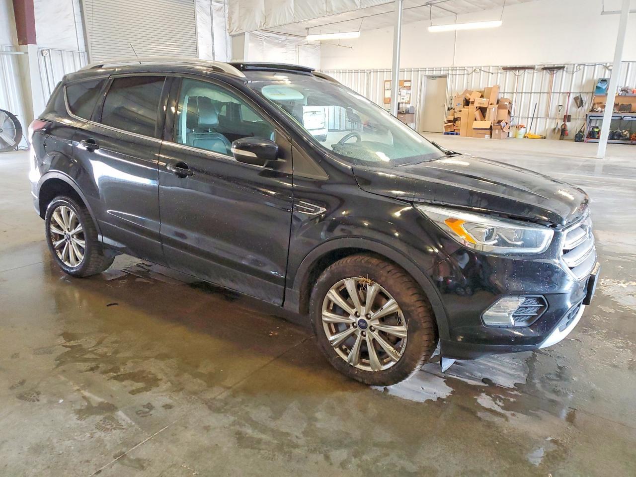2017 Ford Escape Titanium - Image 4