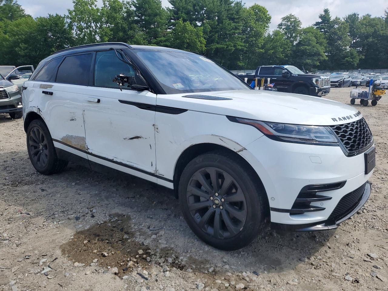 2019 Land Rover Range Rover Velar R-Dynamic Se - Image 4