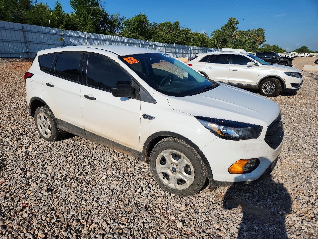 2019 Ford Escape S - Image 4
