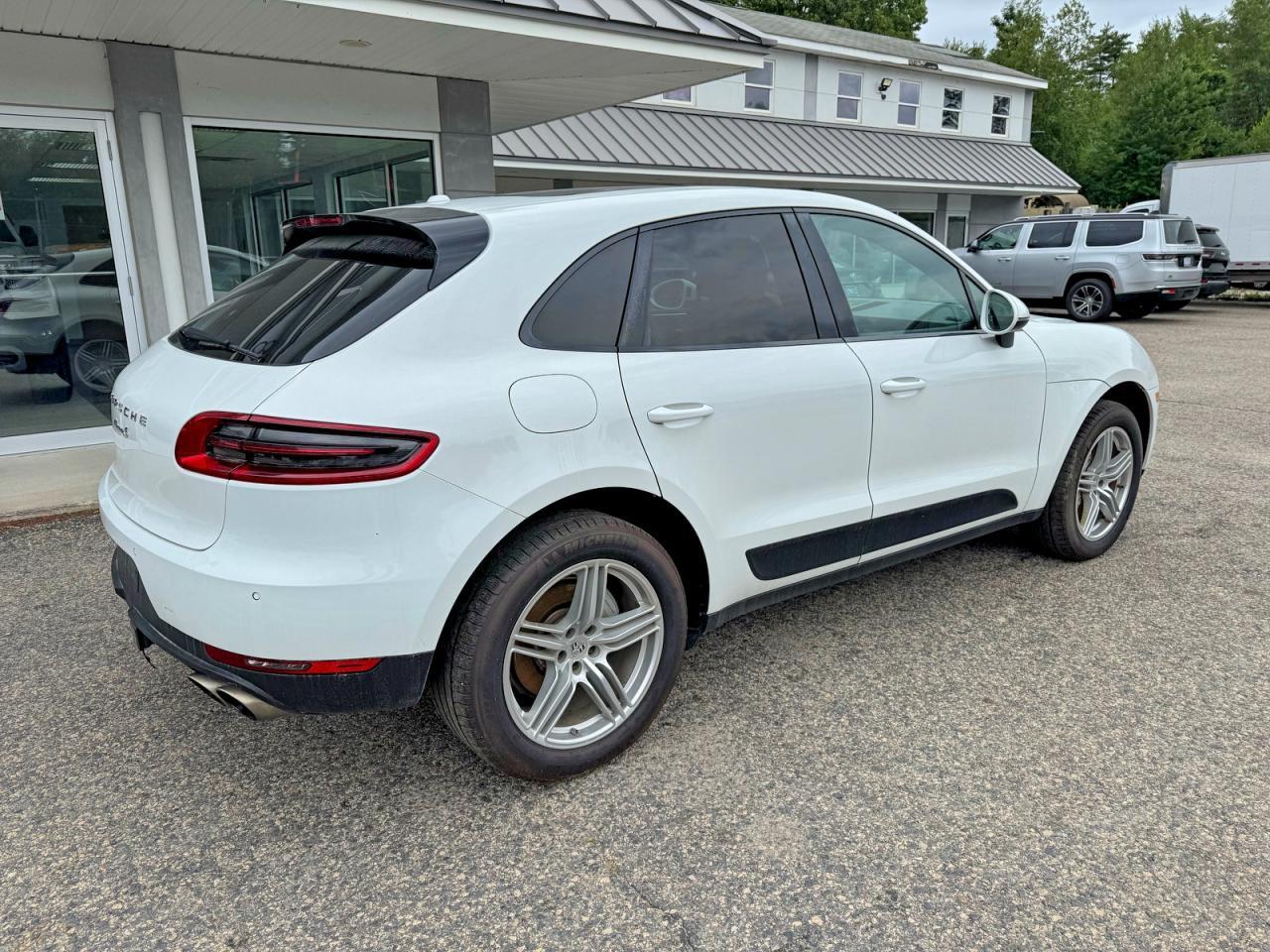 2015 Porsche Macan S - Image 4