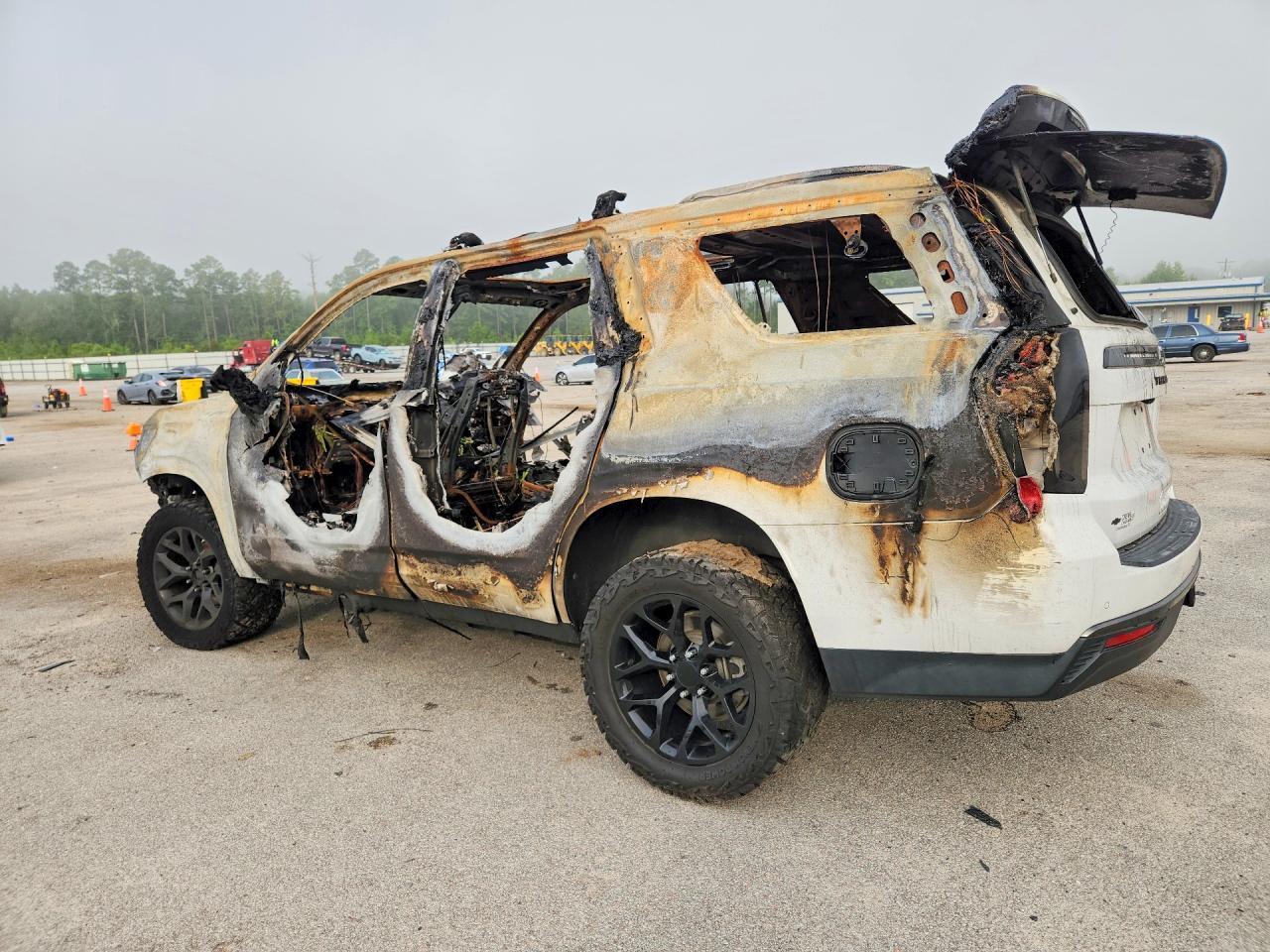 2021 Chevrolet Tahoe K1500 Z71 - Image 2